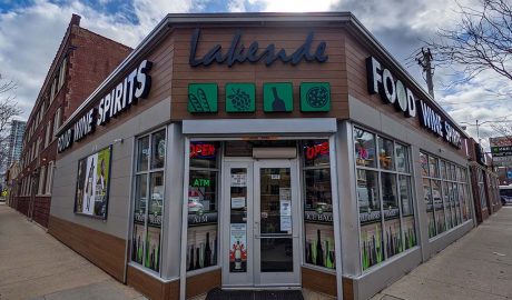 Lakeside Food Wine Spirits Business Photo